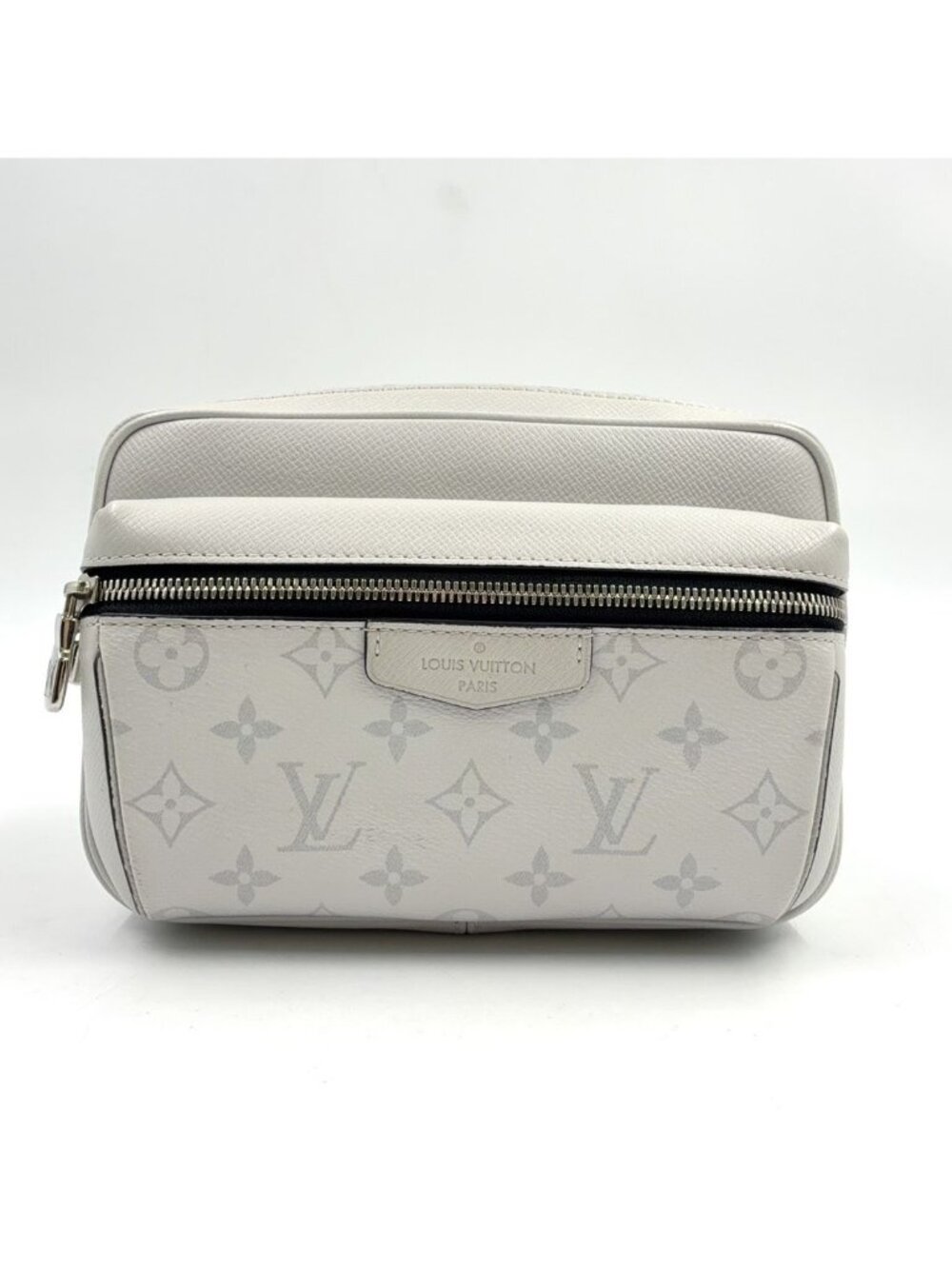 Louis Vuitton Bum Bag Outdoor Taigarama Leather Black Light Gray Silver